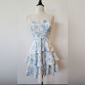 ANTHROPOLOGIE • White Linen Blue
Floral Toile Granny Cottage sz Med